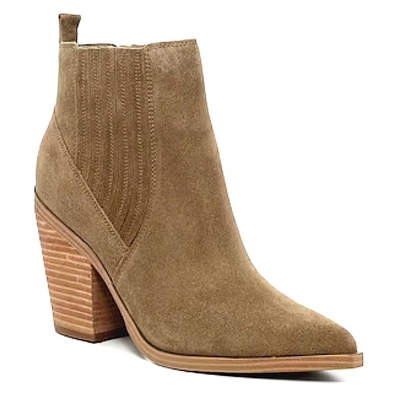 Marc Fisher Carves Gored Chunky Heel Suede Slip On Ankle Booties Western Boots - Picture 1 of 12